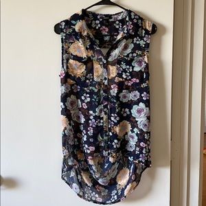 Sleeveless floral top